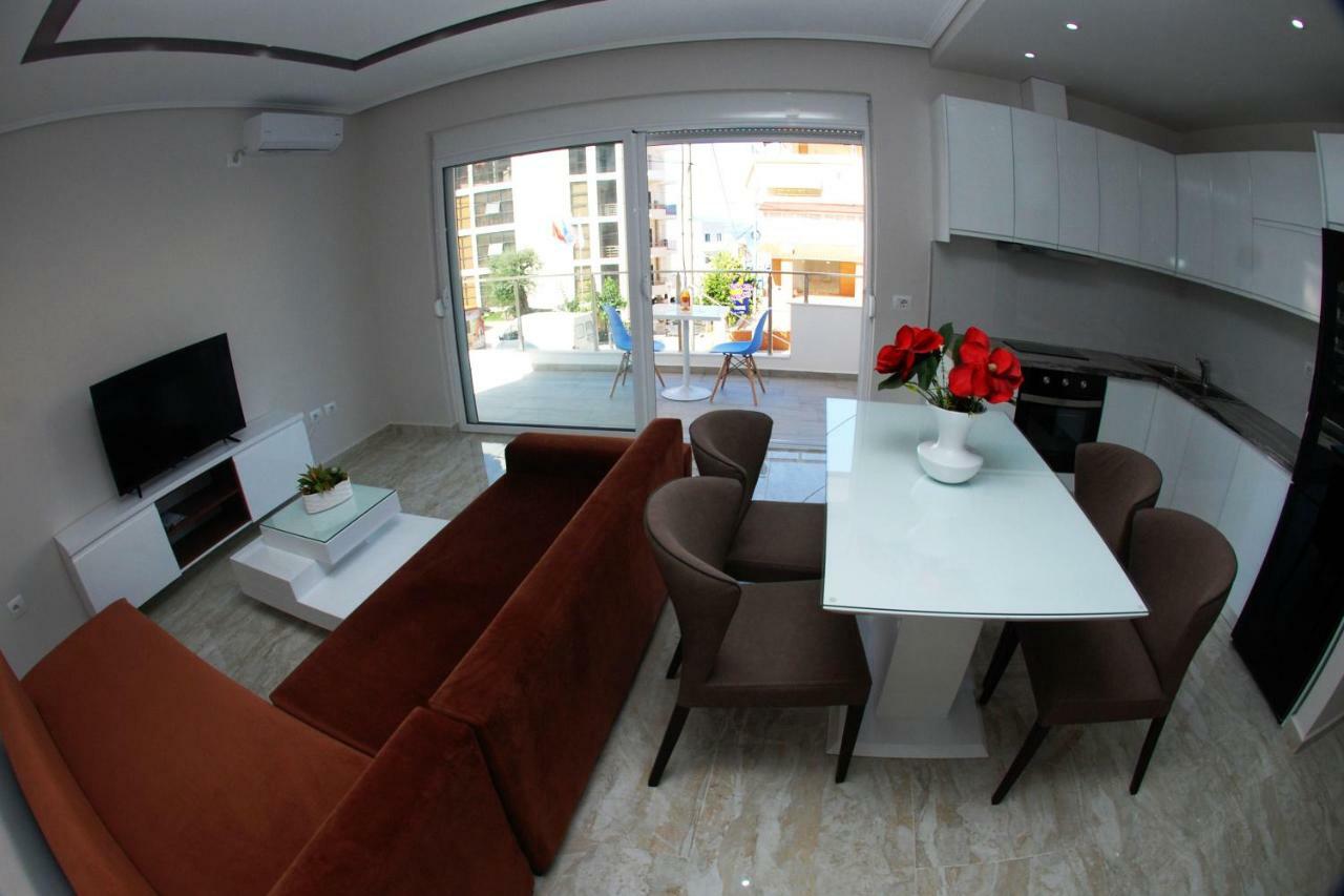 Oceanic Luxury Apartments Саранде Екстериор снимка