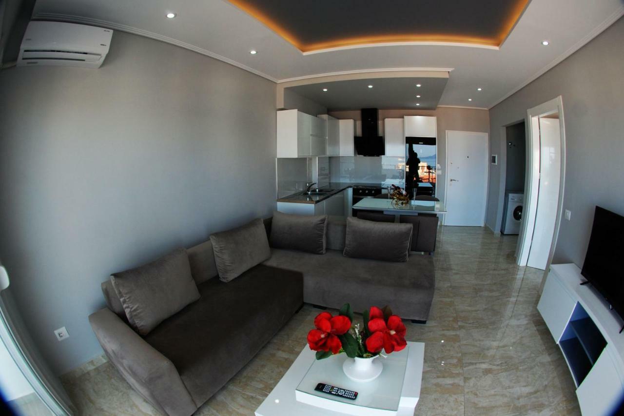 Oceanic Luxury Apartments Саранде Екстериор снимка
