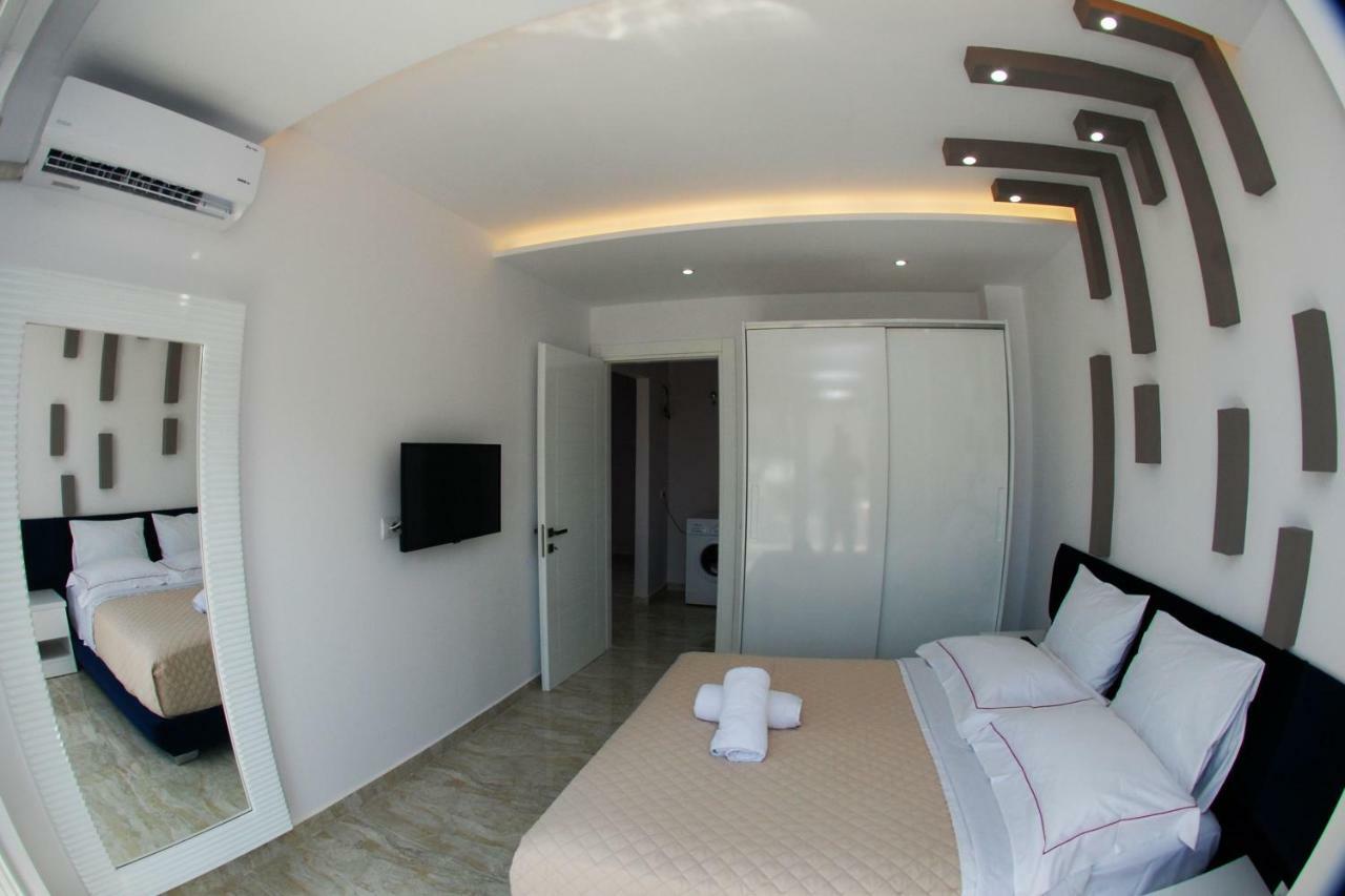 Oceanic Luxury Apartments Саранде Екстериор снимка