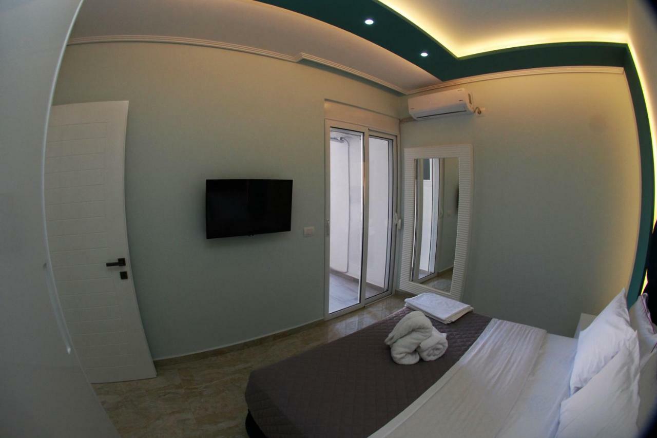 Oceanic Luxury Apartments Саранде Екстериор снимка