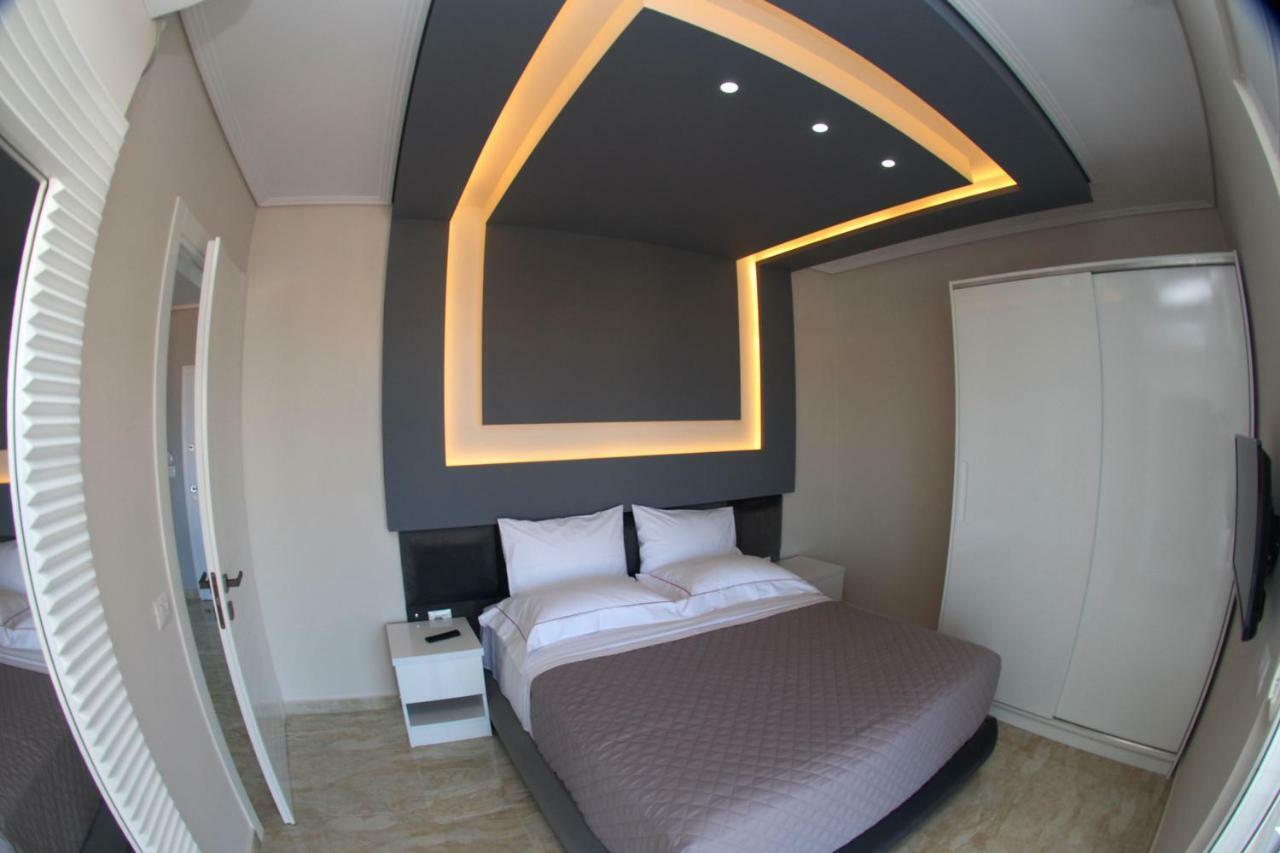 Oceanic Luxury Apartments Саранде Екстериор снимка